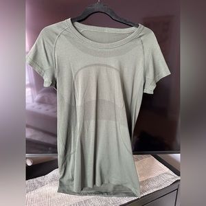LULULEMON SHIRT